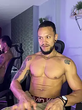 ARON TAYLER01 online show from 11/06/25, 10:27