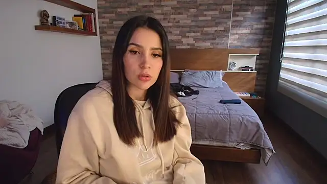 Snapshot of alicewilloww chatting on 10/24/25, 09:11 alicewilloww online show from 10/24/25, 09:11