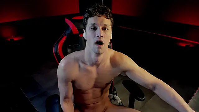 Snapshot of dirty-boss chatting on 03/02/25, 04:53 dirty-boss online show from 03/02/25, 04:53