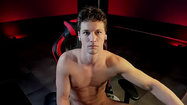 Snapshot of dirty-boss chatting on 03/09/25, 06:54 dirty-boss online show from 03/09/25, 06:54