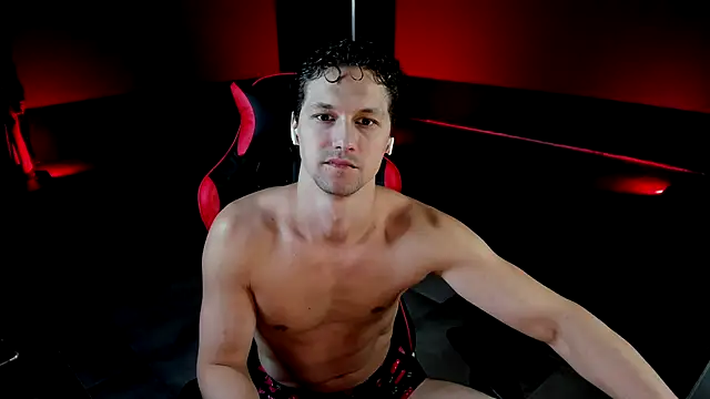 Snapshot of dirty-boss chatting on 09/26/25, 01:26 dirty-boss online show from 09/26/25, 01:26