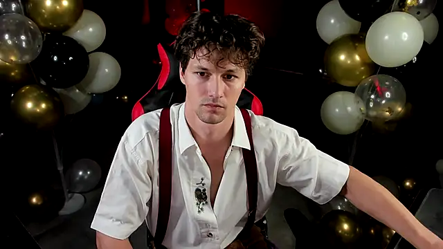 Snapshot of dirty-boss chatting on 10/03/25, 10:56 dirty-boss online show from 10/03/25, 10:56