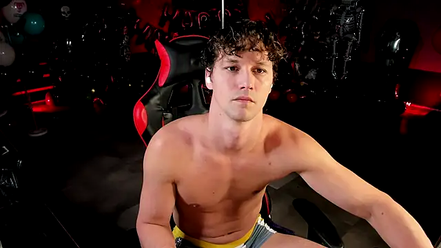 Snapshot of dirty-boss chatting on 11/30/25, 03:32 dirty-boss online show from 11/30/25, 03:32