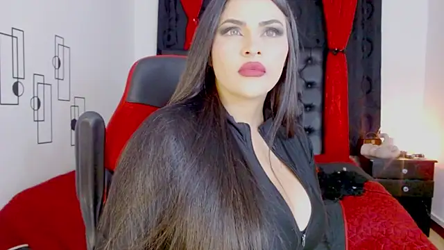 Snapshot of misslombana chatting on 11/30/25, 03:43 misslombana online show from 11/30/25, 03:43