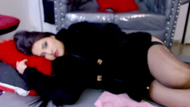 Snapshot of misslombana chatting on 02/15/26, 07:51 misslombana online show from 02/15/26, 07:51