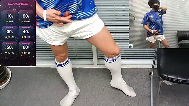 Snapshot of mio_JAPAN chatting on 03/13/25, 03:06 mio JAPAN online show from 03/13/25, 03:06