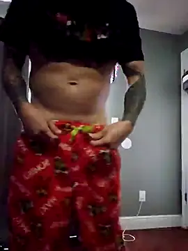 Snapshot of MrBiggBallz chatting on 12/26/24, 04:04 MrBiggBallz online show from 12/26/24, 04:04