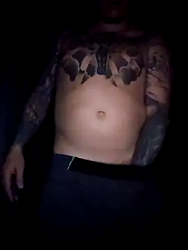 Snapshot of MrBiggBallz chatting on 01/17/25, 05:53 MrBiggBallz online show from 01/17/25, 05:53