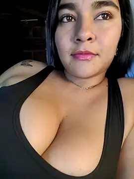 Snapshot of alison_villalobo chatting on 02/22/25, 01:11 alison villalobo online show from 02/22/25, 01:11