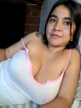 Snapshot of alison_villalobo chatting on 03/03/25, 01:53 alison villalobo online show from 03/03/25, 01:53