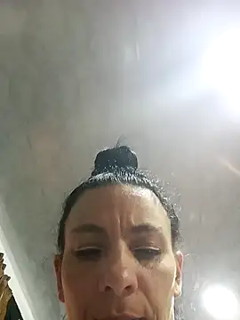 Snapshot of Michelle_mm chatting on 02/01/25, 03:28 Michelle mm online show from 02/01/25, 03:28