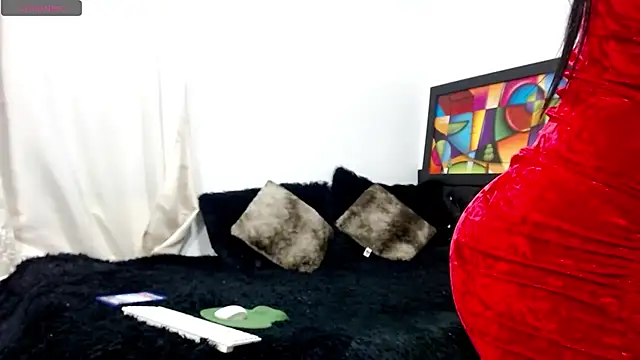 Snapshot of Michelle_mm chatting on 11/02/25, 10:06 Michelle mm online show from 11/02/25, 10:06