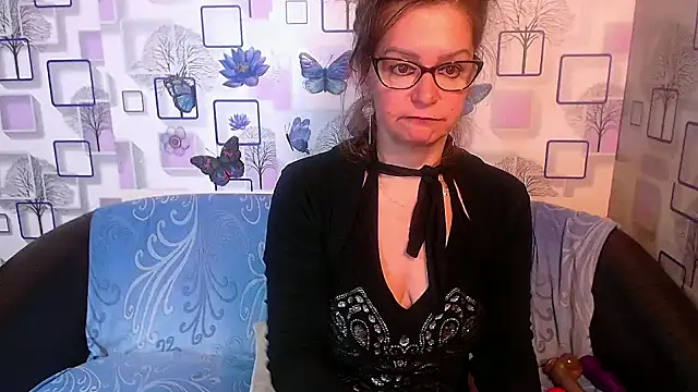 Snapshot of milfsexy chatting on 10/15/25, 10:26 milfsexy online show from 10/15/25, 10:26
