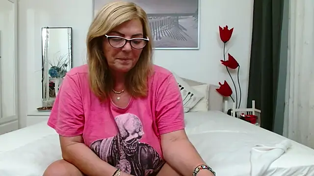 YulliaMilf online show from 10/23/25, 02:38