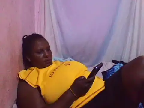 Snapshot of big_clits chatting on 03/13/25, 11:19 big clits online show from 03/13/25, 11:19