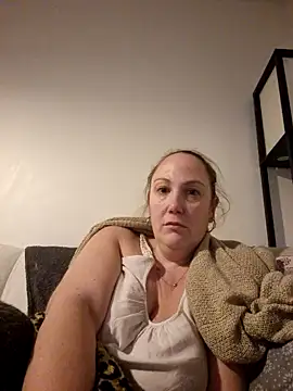 Snapshot of Wisie_Cutie chatting on 12/10/24, 10:47 Wisie Cutie online show from 12/10/24, 10:47