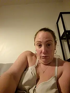 Snapshot of Wisie_Cutie chatting on 12/14/24, 06:09 Wisie Cutie online show from 12/14/24, 06:09