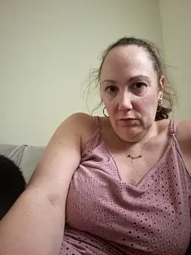 Snapshot of Wisie_Cutie chatting on 02/24/25, 03:20 Wisie Cutie online show from 02/24/25, 03:20
