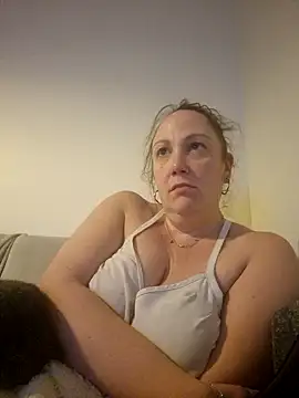 Snapshot of Wisie_Cutie chatting on 02/25/25, 11:00 Wisie Cutie online show from 02/25/25, 11:00