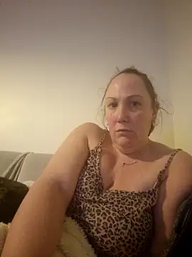 Snapshot of Wisie_Cutie chatting on 02/27/25, 09:04 Wisie Cutie online show from 02/27/25, 09:04
