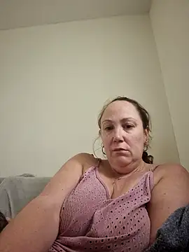 Snapshot of Wisie_Cutie chatting on 03/16/25, 03:17 Wisie Cutie online show from 03/16/25, 03:17