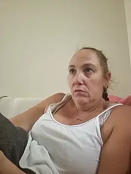 Snapshot of Wisie_Cutie chatting on 09/15/25, 02:39 Wisie Cutie online show from 09/15/25, 02:39