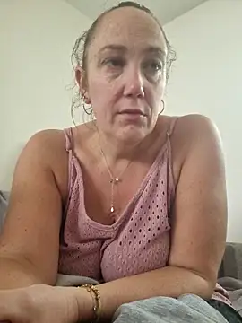 Snapshot of Wisie_Cutie chatting on 10/04/25, 11:41 Wisie Cutie online show from 10/04/25, 11:41
