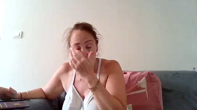Wisie Cutie online show from 07/17/26, 09:27