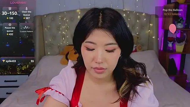 Snapshot of Wendy__Hills chatting on 12/23/24, 03:33 Wendy Hills online show from 12/23/24, 03:33