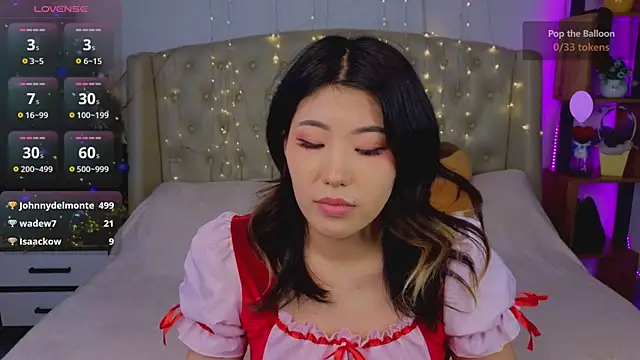 Snapshot of Wendy__Hills chatting on 12/24/24, 12:33 Wendy Hills online show from 12/24/24, 12:33