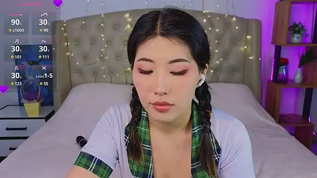 Snapshot of Wendy__Hills chatting on 01/28/25, 12:32 Wendy Hills online show from 01/28/25, 12:32