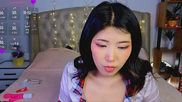 Snapshot of Wendy__Hills chatting on 03/17/25, 03:40 Wendy Hills online show from 03/17/25, 03:40