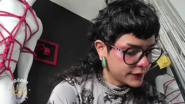 trinitty online show from 09/24/25, 01:25