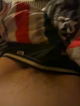 Snapshot of kamel455 chatting on 02/09/25, 10:42 kamel455 online show from 02/09/25, 10:42