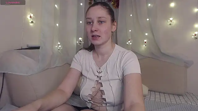 Snapshot of MollyBrams chatting on 01/16/25, 12:53 MollyBrams online show from 01/16/25, 12:53