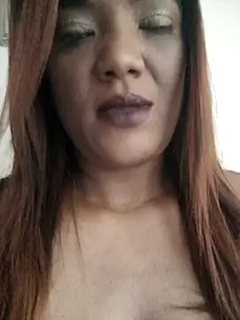 Indianpleasure300 online show from 11/01/25, 01:57