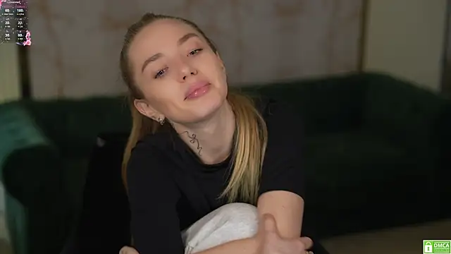 Snapshot of Kisasolo chatting on 03/01/25, 11:47 Kisasolo online show from 03/01/25, 11:47