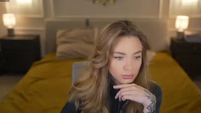 Snapshot of Kisasolo chatting on 09/30/25, 10:31 Kisasolo online show from 09/30/25, 10:31