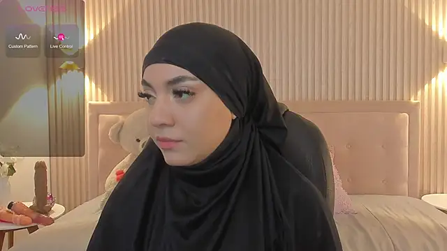 Snapshot of Sooffii_1 chatting on 03/19/25, 05:19 Sooffii 1 online show from 03/19/25, 05:19