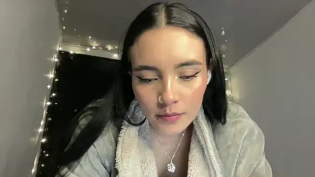 salome polaniiee online show from 01/24/25, 07:51