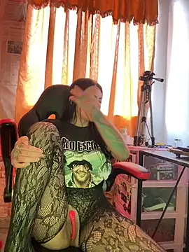 i am nina  online show from 01/16/26, 09:41