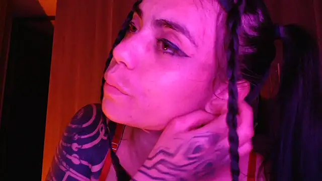 i am nina  online show from 02/19/26, 05:47