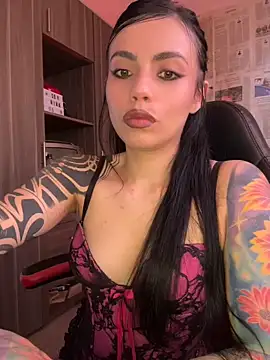 Snapshot of i_am_nina_ chatting on 06/04/26, 08:04 i am nina online show from 06/04/26, 08:04