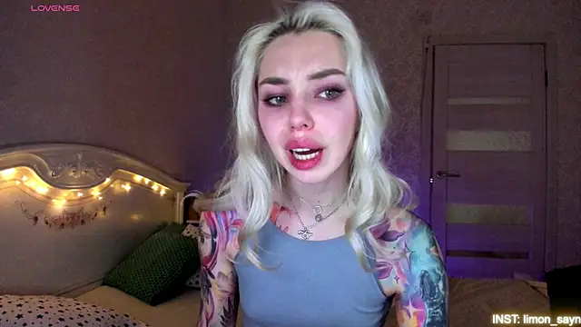 LillyMoure  online show from 06/02/26, 11:40