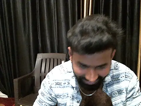 Snapshot of indian2 chatting on 03/08/25, 08:11 indian2 online show from 03/08/25, 08:11