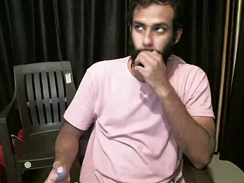 Snapshot of indian2 chatting on 03/09/25, 02:43 indian2 online show from 03/09/25, 02:43