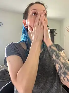 Snapshot of MissCumberdale chatting on 01/05/25, 05:41 MissCumberdale online show from 01/05/25, 05:41