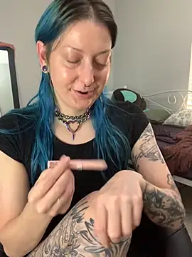 Snapshot of MissCumberdale chatting on 09/09/25, 04:06 MissCumberdale online show from 09/09/25, 04:06