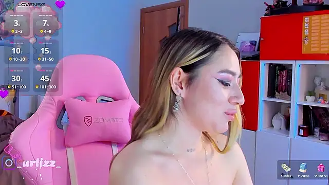 Snapshot of Fiona-Love chatting on 12/03/24, 09:34 Fiona-Love online show from 12/03/24, 09:34