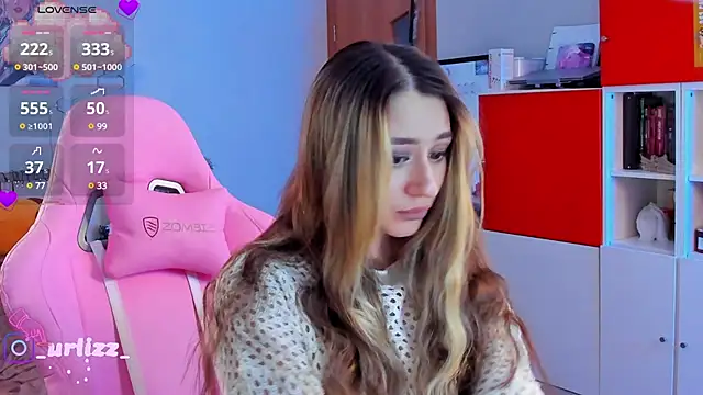 Snapshot of Fiona-Love chatting on 12/04/24, 09:35 Fiona-Love online show from 12/04/24, 09:35